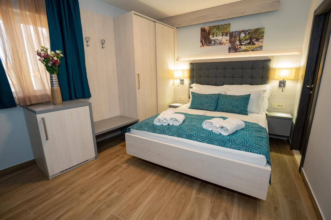 Bed&Breakfast Novalis Novalja Extérieur photo
