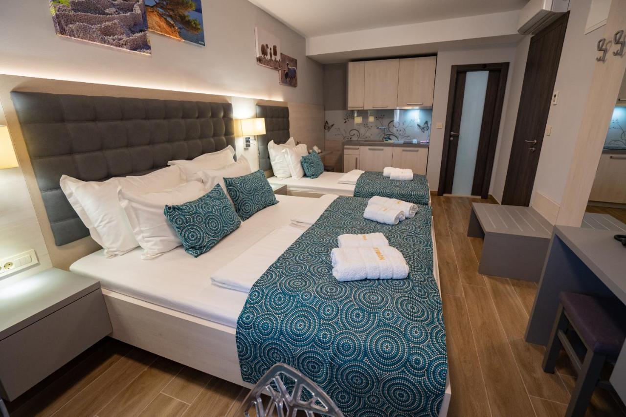 Bed&Breakfast Novalis Novalja Extérieur photo