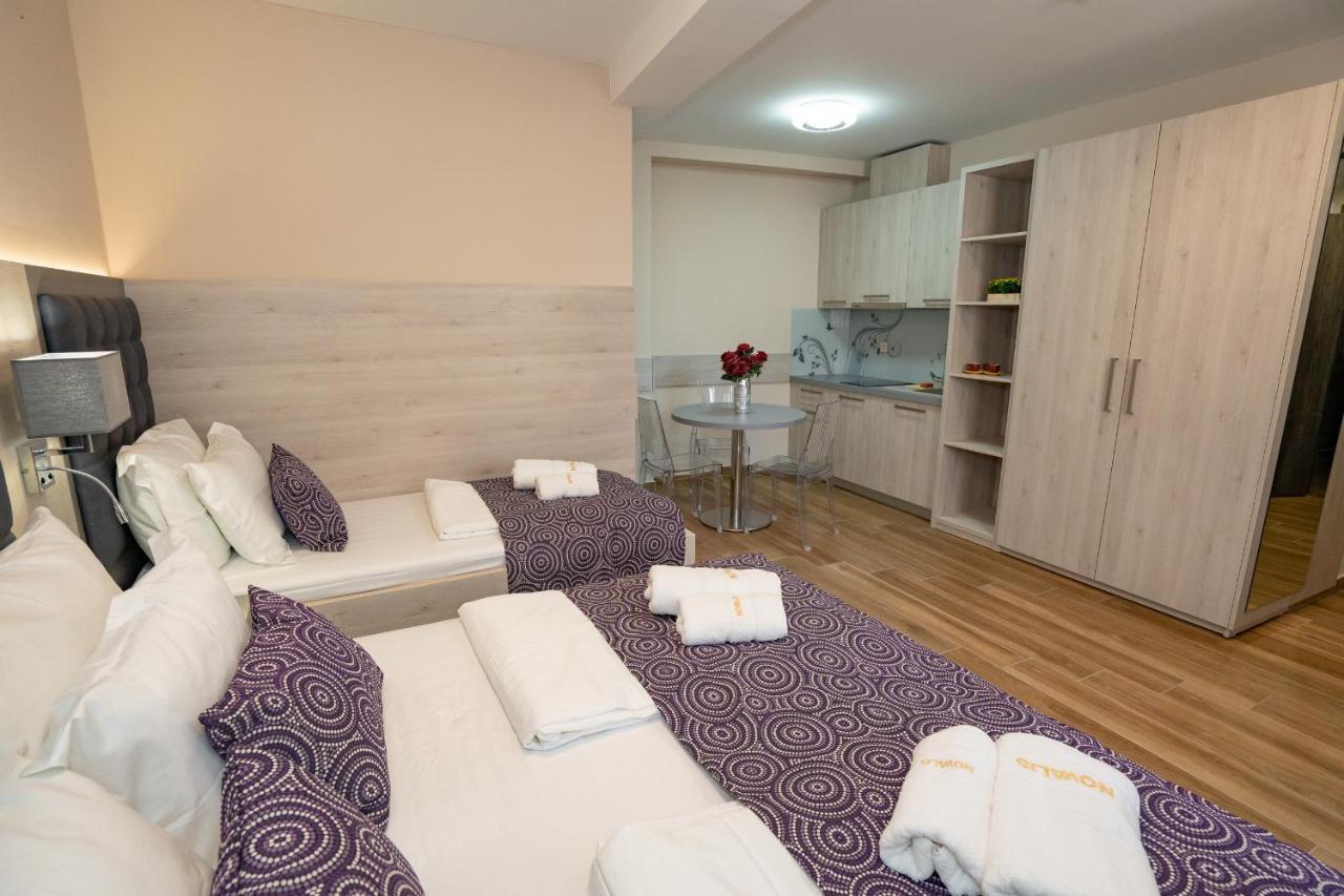 Bed&Breakfast Novalis Novalja Extérieur photo